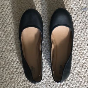 Black flats!